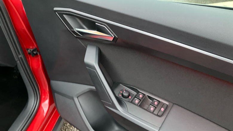 SEAT Arona 1.0 TSI 115 FR Black Edition 5dr Petrol Hatchback